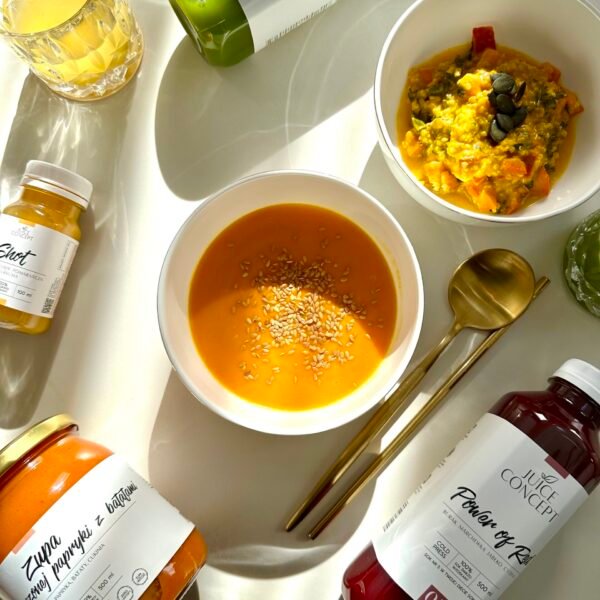 Dieta detoks – soki cold press i sycące zupy