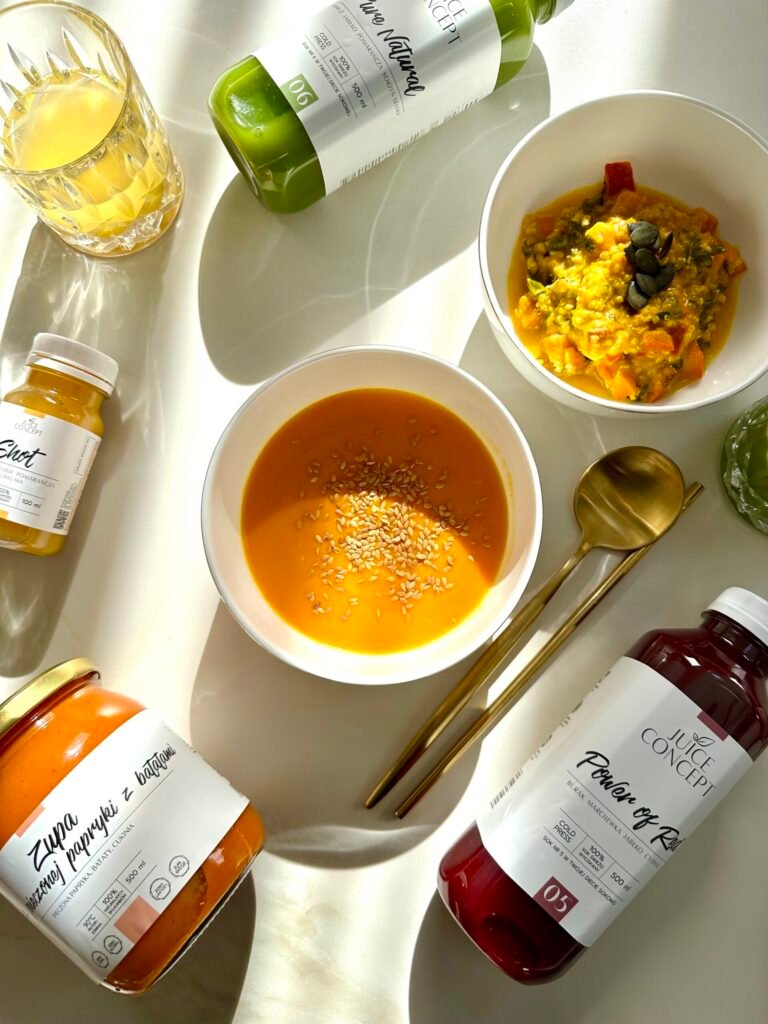Dieta detoks – soki cold press i sycące zupy