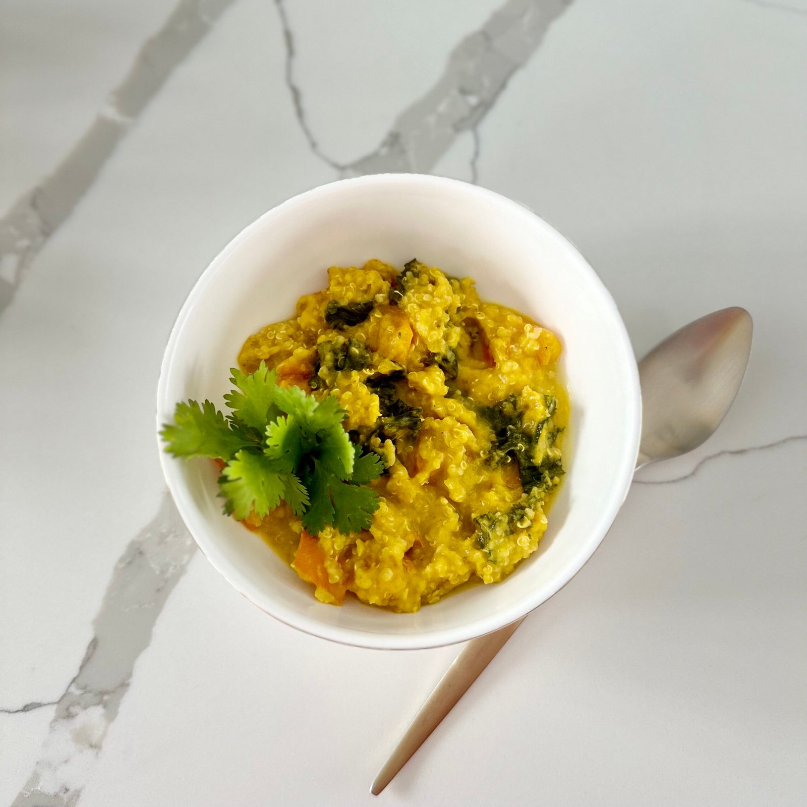 Pieczona dynia z jarmużem i quinoa - obrazek 4